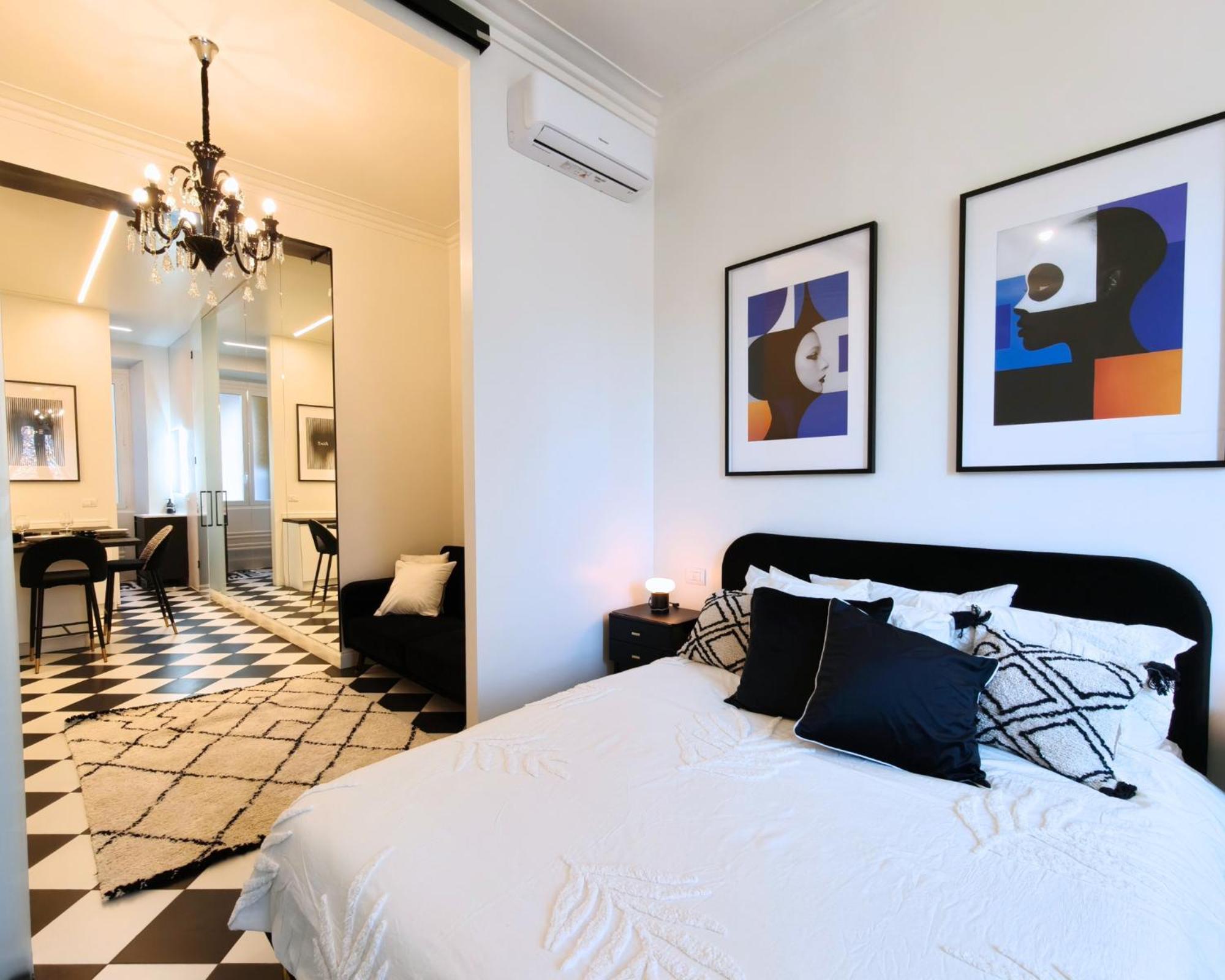Black And White In Downtown With Ac, Wifi And Subway M1 M2 Airoport Connected, Station Milán